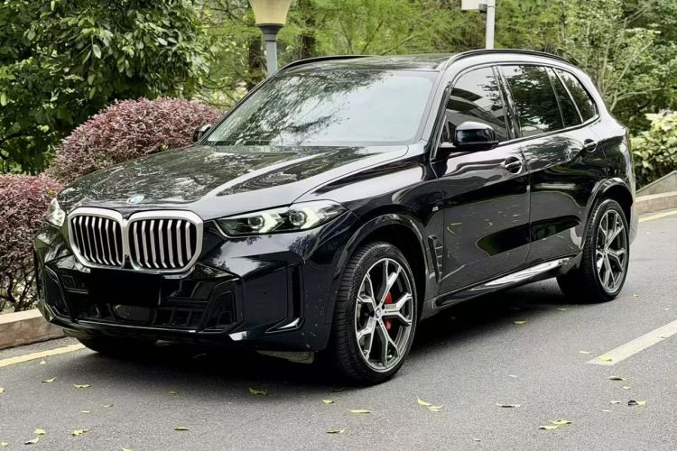 2023 BMW X5 xDrive30Li M Sport Shadow Edition