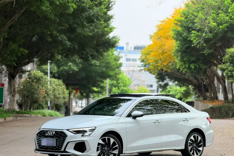 2022 Audi A3L Limousine 35 TFSI S line