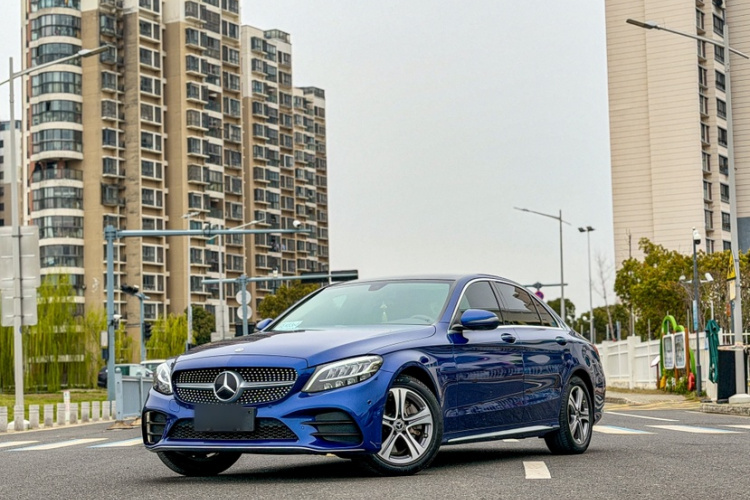 2021 Mercedes-Benz C260 L Sport