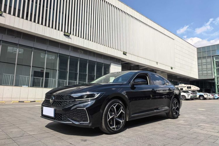 Volkswagen Passat 2023 Facelift 330TSI Star Elite Edition
