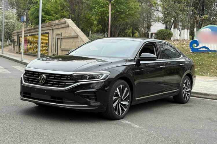 Volkswagen Passat 2024 380TSI Luxury Edition
