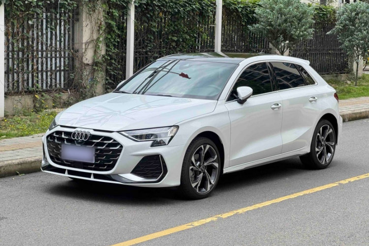 Audi A3 Sportback 2025 35 TFSI Premium