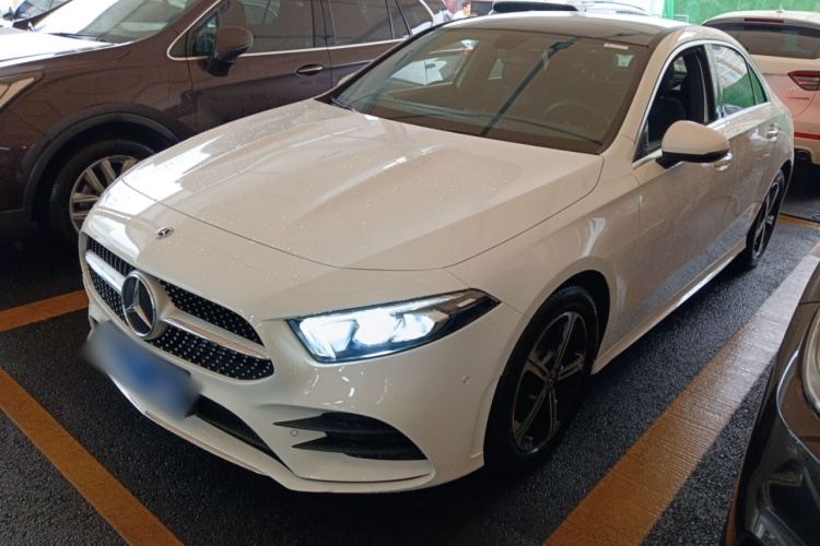 Mercedes-Benz A-Class 2022 A200L Sport Style