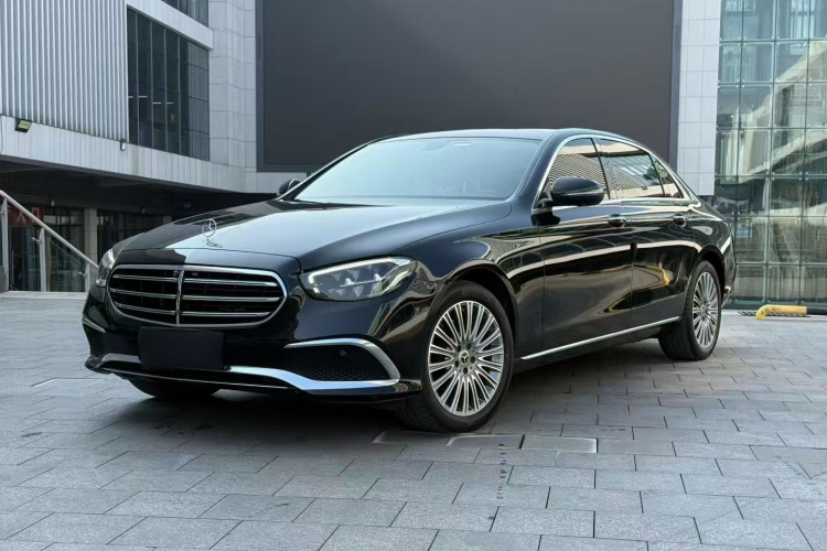 2023 Mercedes-Benz E300L Fashion