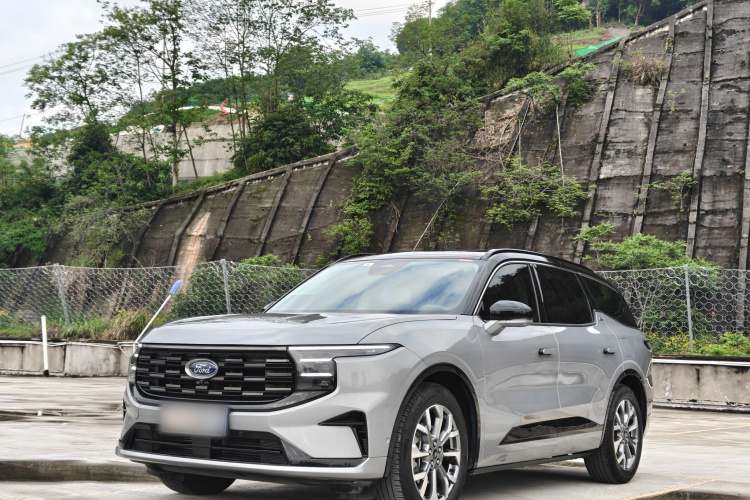 2023 Ford Edge L 2.0T 4WD 7-Seater Supreme