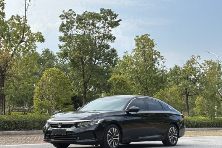 2022 Honda INSPIRE Hybrid 2.0L Elegance