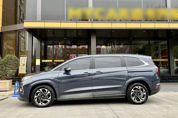 2021 Hyundai Custo 270TGDi LUX